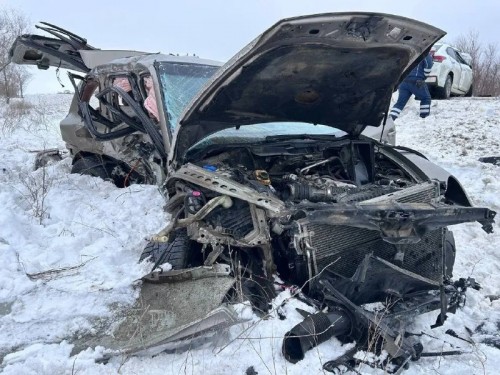 Сотрудники Госавтоинспекции Оренбурга устанавливают обстоятельства смертельного ДТП