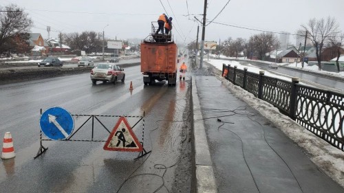 На улице Терешковой оборвались троллейбусные провода На улице Терешковой оборвались троллейбусные провода