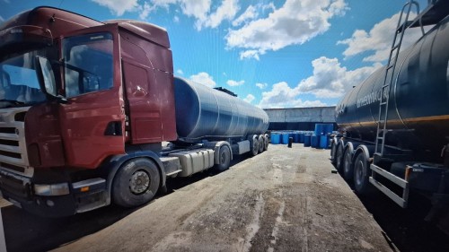 В Орске перевозчик украл у предприятия более 40 тонн нефти