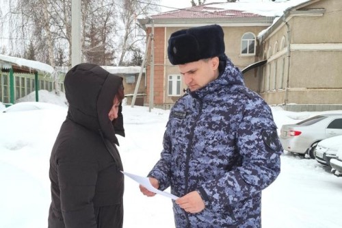 Росгвардейцы проводят акцию «Безопасный дом, подъезд, квартира»
