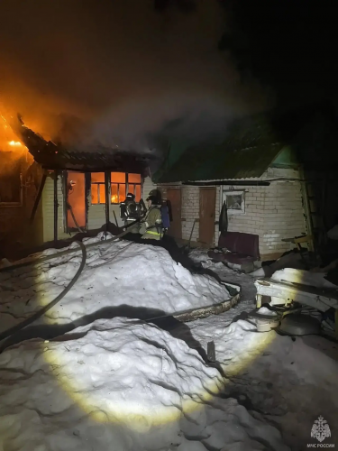 В Оренбурге на пожаре пострадал 83-летний пенсионер В Оренбурге на пожаре пострадал 83-летний пенсионер