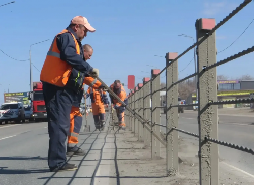 В Оренбуржье активно готовят дороги к летнему сезону