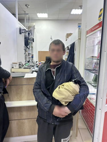 Абдулинские полицейские оперативно задержали подозреваемого в краже телефона из храма