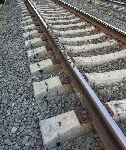 В Орске четверо подростков накладывали камни на железнодорожные пути 