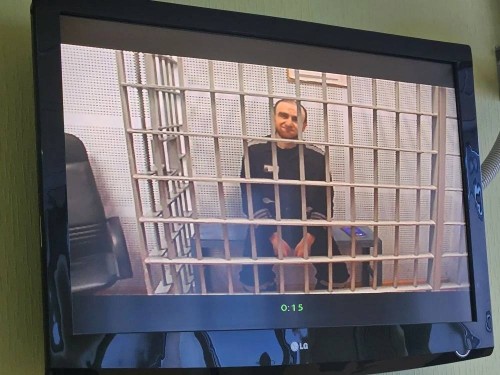 Пожизненно осуждённый бывший сенатор начал шить в оренбургской колонии «Чёрный дельфин»