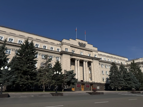 Жителей Оренбуржья призвали сообщать о проблемах на дорогах у школ