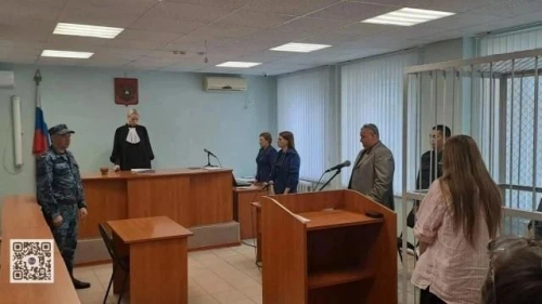 Мигранту увеличили срок с 2 до 4 лет за побег и нападение на полицейского на скорости 180 км/ч