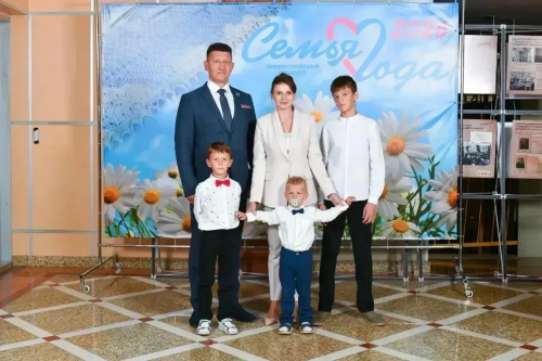 Семья Бровкиных из Оренбургского района стала второй на конкурсе «Семья года»