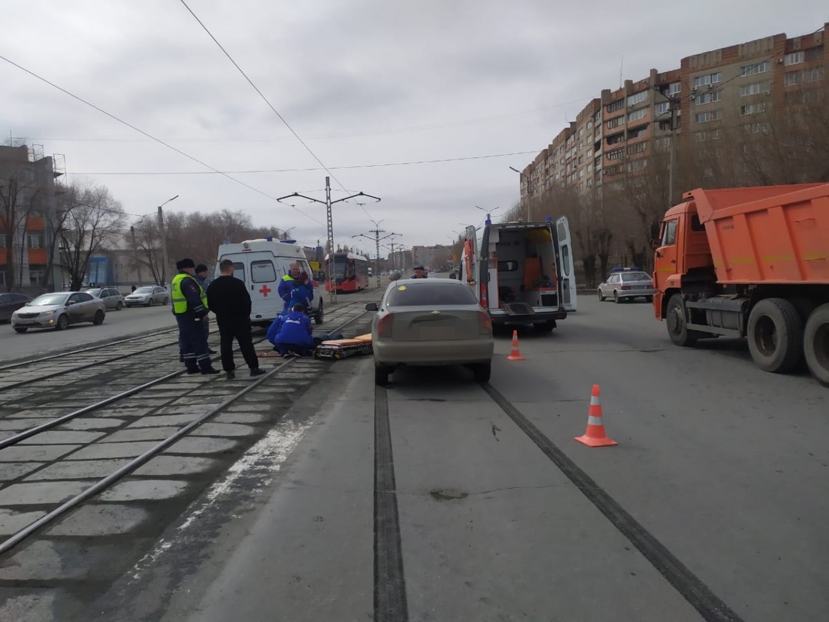 Сотрудники полиции в Новотроицке устанавливают обстоятельства ДТП, в  котором пострадали пожилая женщина и ребенок | 02.04.2024 | Новости  Оренбурга - БезФормата