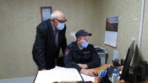 Председатель общественного совета МВД Ташлы проверил изолятор местного отдела полиции