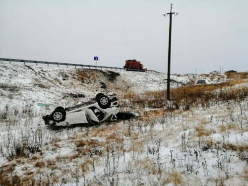 В Оренбуржье 77-летний водитель на автомобиле улетел в кювет