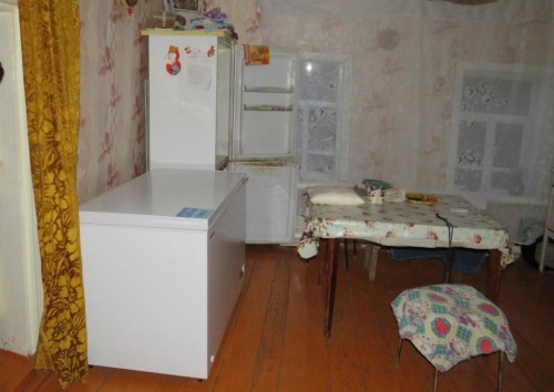 Житель Бугурусланского района забрался в дом соседей, откуда украл мясо и флягу
