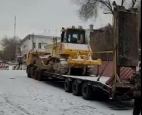 В Оренбурге рабочие принялись закапывать «Атриум»