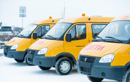 Автопарк школ Оренбуржья пополнился 76 автобусами