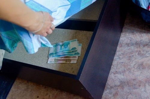 В Бузулуке женщина дважды похищала денежные средства