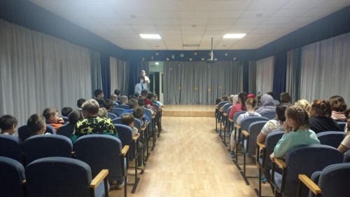 В Оренбурге начальник отдела по делам несовершеннолетних провела встречу с детьми из социально-реабилитационного центра