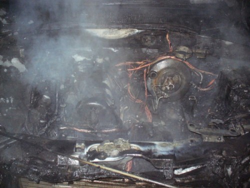 В Беляевском районе в огне сгорел гараж и автомобиль «Нива Шевролет»