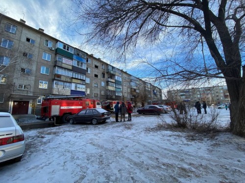 Сотрудники полиции Орска помогли МЧС в спасении граждан во время пожара