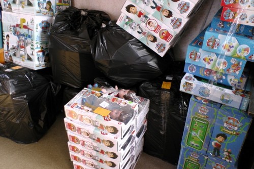 В Абдулино торговали брендовыми контрафактными игрушками