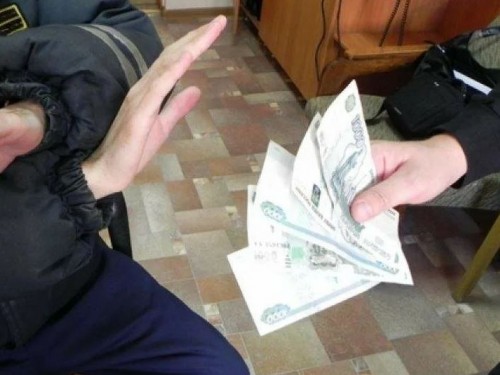 Молодой водитель из Сорочинска пытался купить сотрудников полиции 