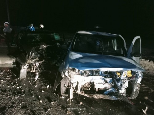 Сотрудниками полиции устанавливаются обстоятельства ДТП со смертельным исходом Сотрудниками полиции устанавливаются обстоятельства ДТП со смертельным исходом