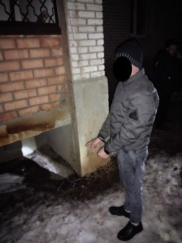 При попытке сбыта наркотических веществ на 400 доз полицейскими Оренбурга задержан 32-летний мужчина При попытке сбыта наркотических веществ на 400 доз полицейскими Оренбурга задержан 32-летний мужчина