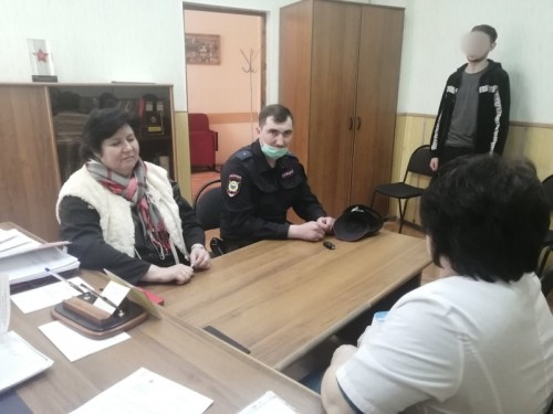 Полицейские Оренбурга участвуют в Общероссийской антинаркотической акции «Призывник»