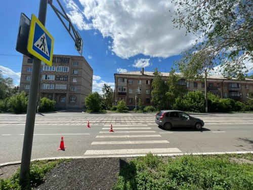 В Новотроицке сотрудники ГИБДД выясняют обстоятельства ДТП, в котором пострадал 61-летний пешеход