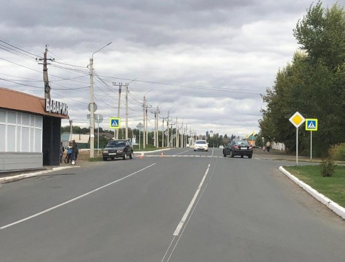 Сотрудники ГИБДД устанавливают обстоятельства ДТП в Оренбургском районе, в котором травмы получил несовершеннолетний пешеход Сотрудники ГИБДД устанавливают обстоятельства ДТП в Оренбургском районе, в котором травмы получил несовершеннолетний пешеход