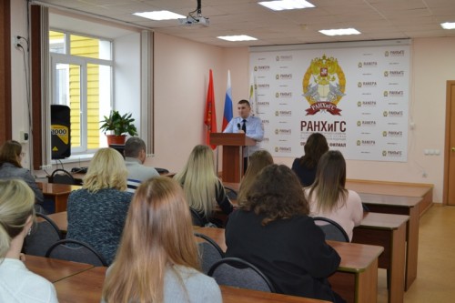 Оренбургские полицейские встретились с преподавателями и студентами высших образовательных учреждений