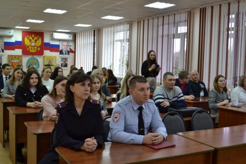 Оренбургские полицейские встретились с преподавателями и студентами высших образовательных учреждений