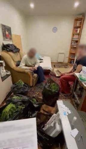 Сотрудниками полиции Оренбургского района задержан 49-летний мужчина по подозрению в незаконном хранении наркотических средств
