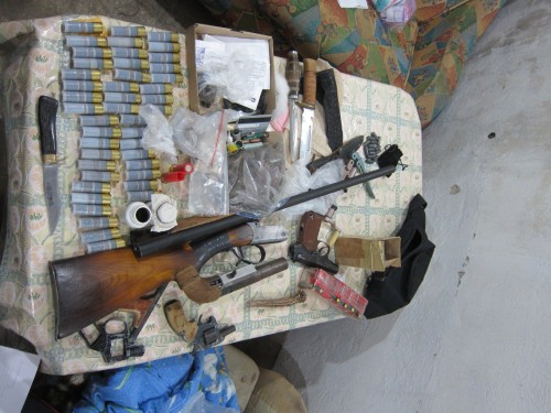 В Медногорске местный житель хранил в гараже арсенал огнестрельного оружие 