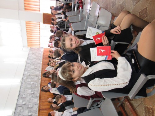 В Абдулино школьники получили первые паспорта граждан Российской Федерации и вступили в ряды «Движения первых»