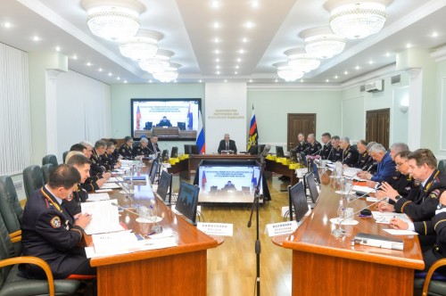 Владимир Колокольцев провел заседание коллегии МВД России, посвященное противодействию нелегальной миграции
