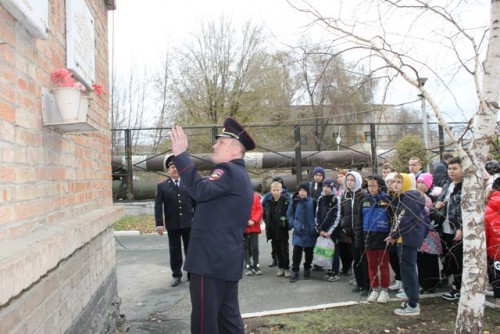 Школьники и студенты побывали на экскурсии в отделе полиции города Новотроицка