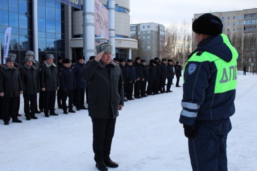 Оренбургским полицейским вручили 25 автомобилей