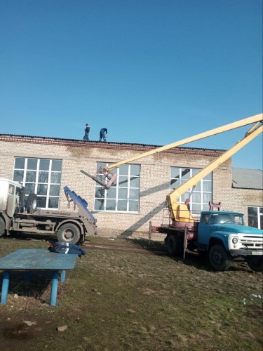 Оренбуржцы помогают восстанавливать объекты образования в Перевальском районе