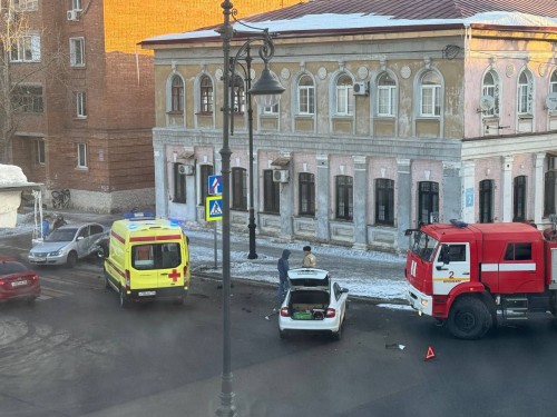  На пересечении улиц Кобозева и Володарского областного центра произошло ДТП