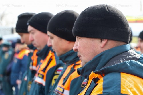 Группировка Волжского спасательного центра МЧС России выдвинулась в Оренбуржье