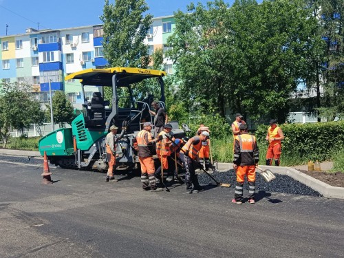 В Оренбурге продолжаются дорожные работы