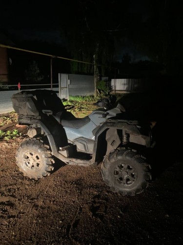 В Сакмаре мужчина перевернулся на квадроцикле В Сакмаре мужчина перевернулся на квадроцикле