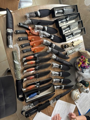В Оренбуржье задержали продавца охотничьих ножей В Оренбуржье задержали продавца охотничьих ножей