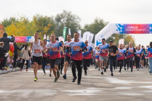 Уральская Сталь приглашает на Международный благотворительный легкоатлетический забег «Новотроицкий полумарафон-2025»!