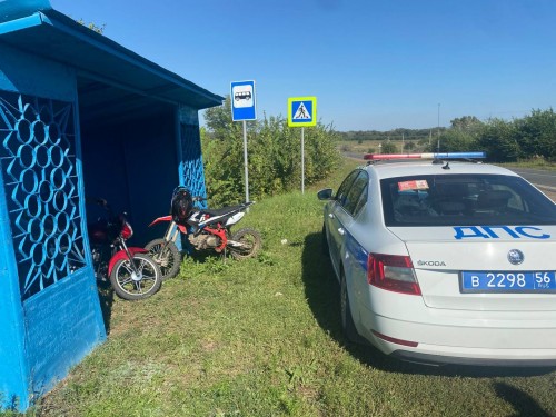 В Сакмарском районе полицейские поймали трёх малолеток на мопедах В Сакмарском районе полицейские поймали трёх малолеток на мопедах