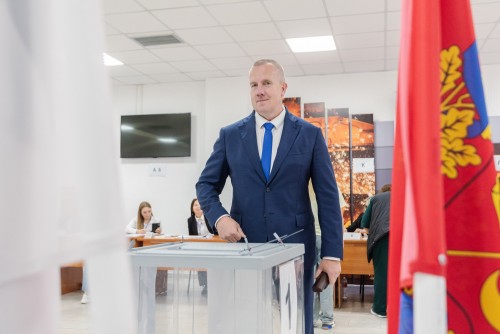 Работники Уральской Стали приняли активное участие в выборах главы региона