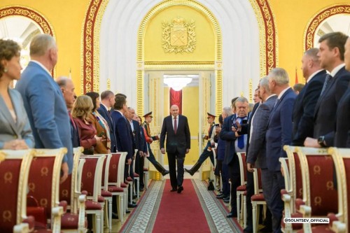 Евгений Солнцев официально стал губернатором Оренбургской области Евгений Солнцев официально стал губернатором Оренбургской области