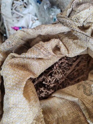 В Шарлыке у местного жителя изъяли крупную партию наркотиков