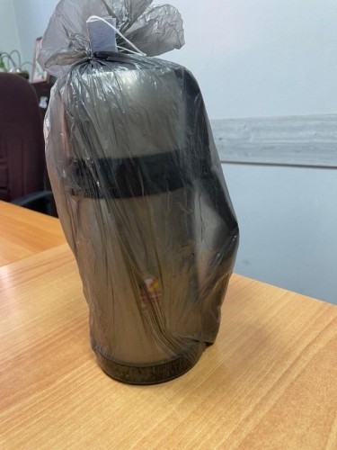 Житель Оренбурга избил соседа термосом, потому что тот неправильно припарковал машину Житель Оренбурга избил соседа термосом, потому что тот неправильно припарковал машину