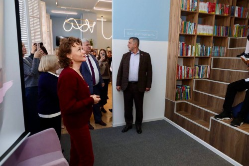 В Илекском районе отремонтировали библиотеку за 8 миллионов рублей